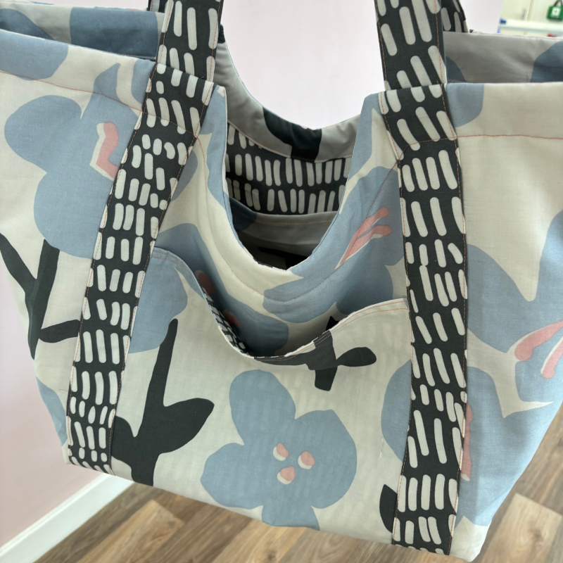 Poolside Tote Bag by Noodlehead